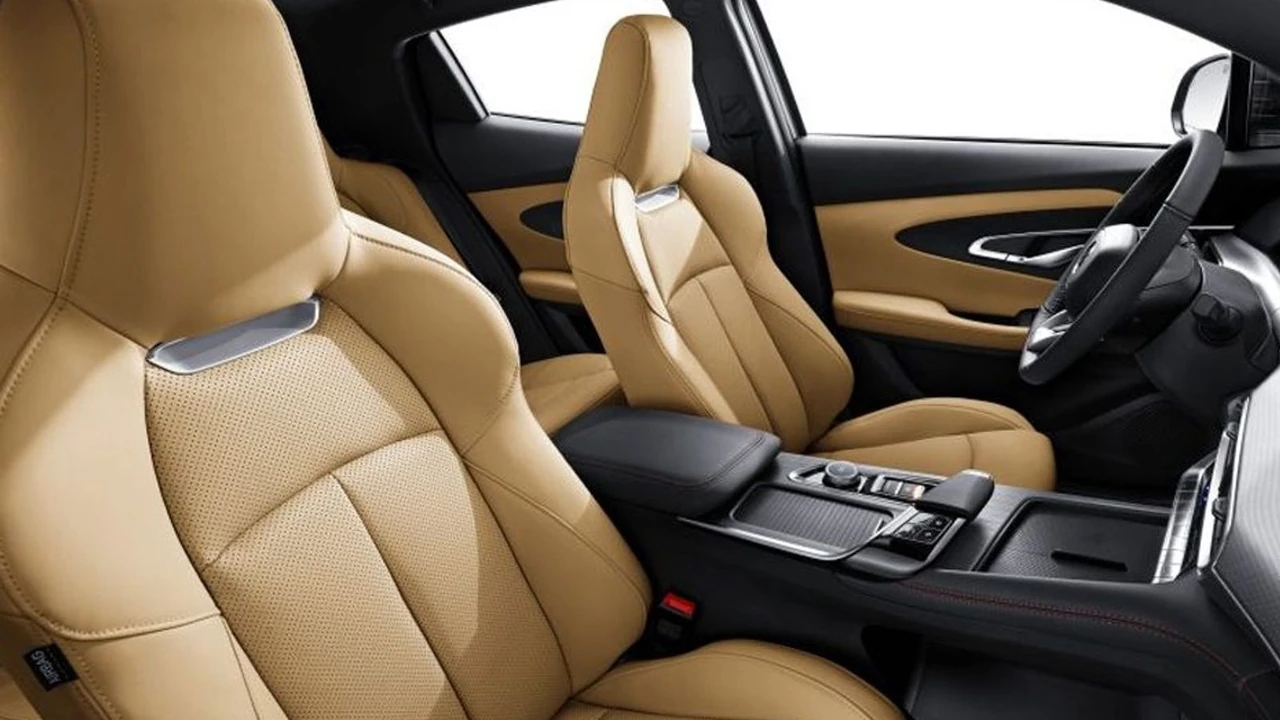 Changan UNI-T cabin space and seating photo for wholesale buyers 1