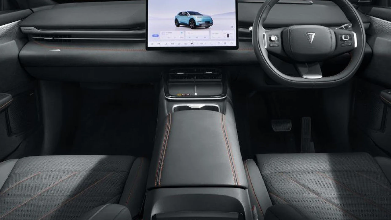Deepal S05 cockpit and dashboard photo for export buyers 2