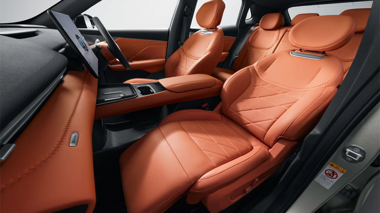 Deepal S05 cabin space and seating photo for wholesale buyers 1