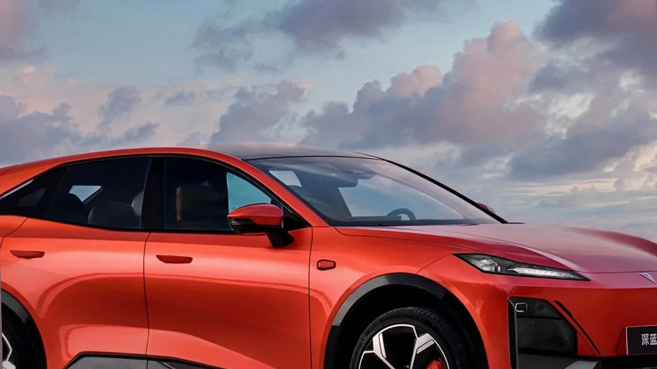 Deepal S07 exterior photo for China vehicle export 3