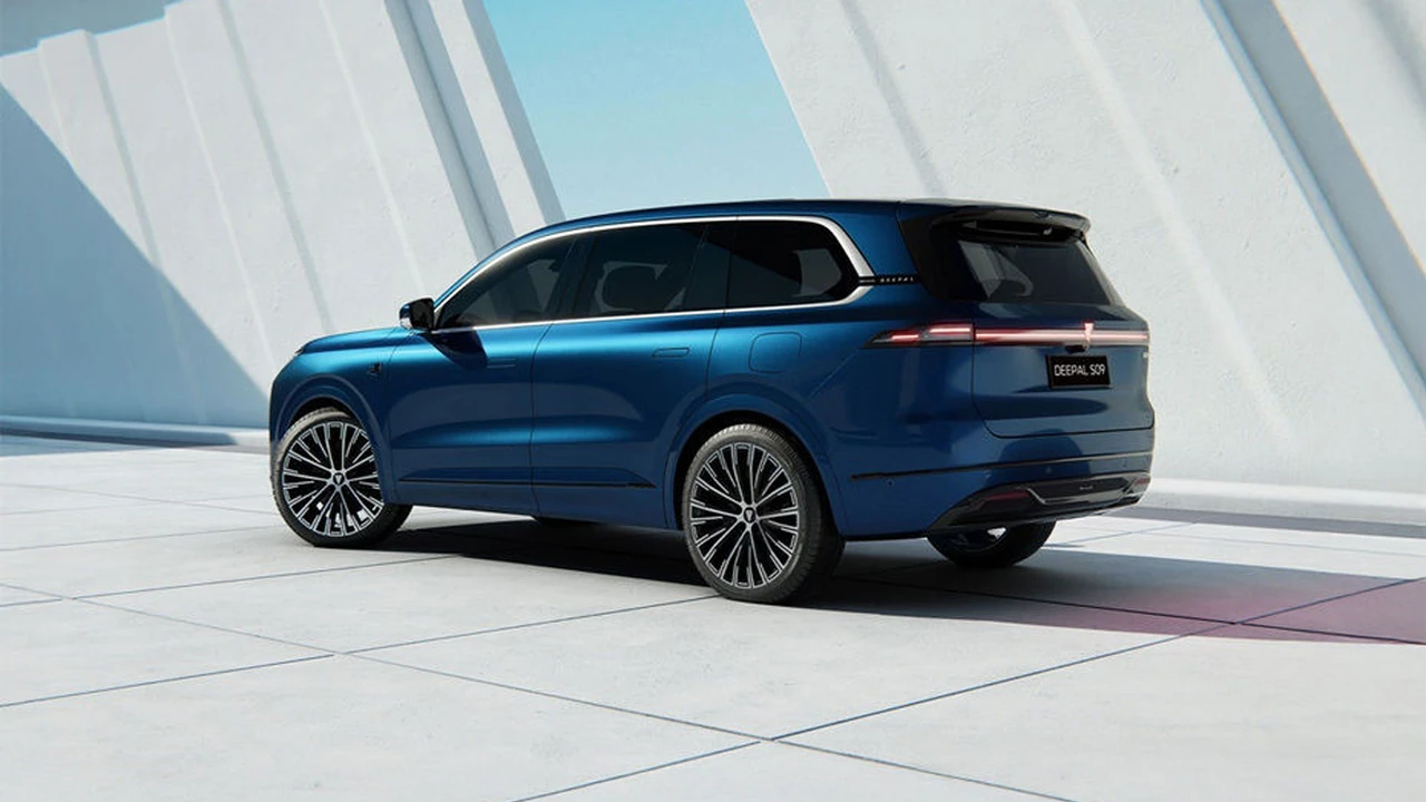 Deepal S09 exterior photo for China vehicle export 7
