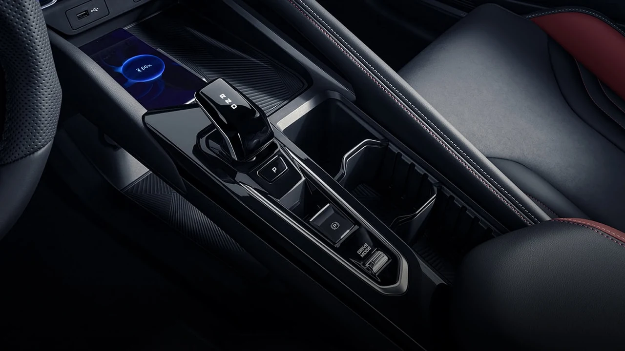 Geely Coolray cockpit and dashboard photo for export buyers 2