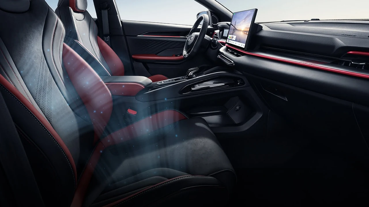 Geely Coolray cabin space and seating photo for wholesale buyers 3